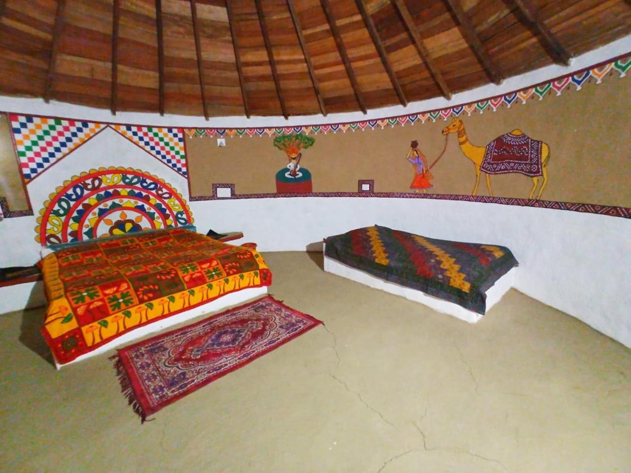Banni Village Resort - Rann Of Kutch Bherandiāla المظهر الخارجي الصورة