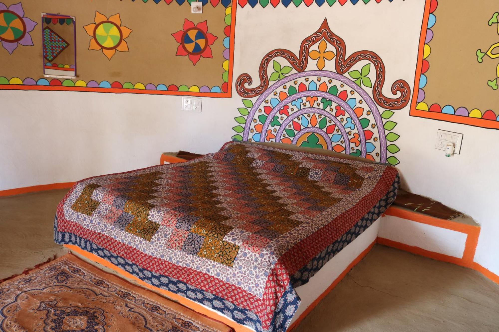 Banni Village Resort - Rann Of Kutch Bherandiāla المظهر الخارجي الصورة